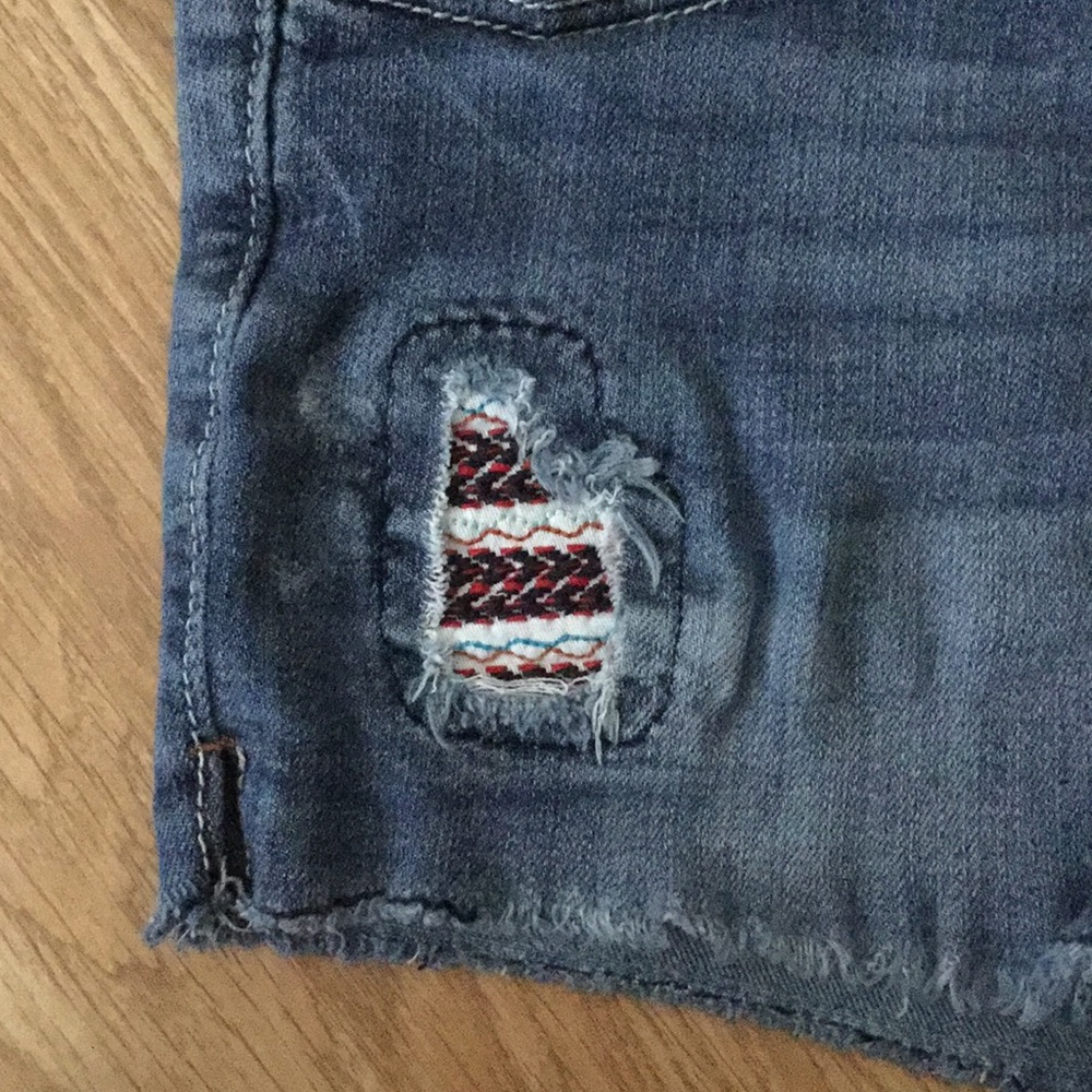 Mudd Girls Naturally Distressed Shorts Size 14 - Picture 5 of 8